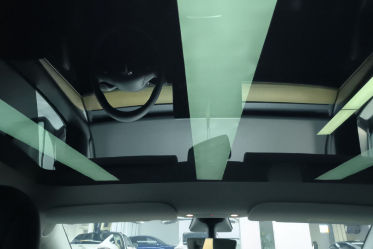 特斯拉 Model Y 2021款 长续航全轮驱动版局部细节22