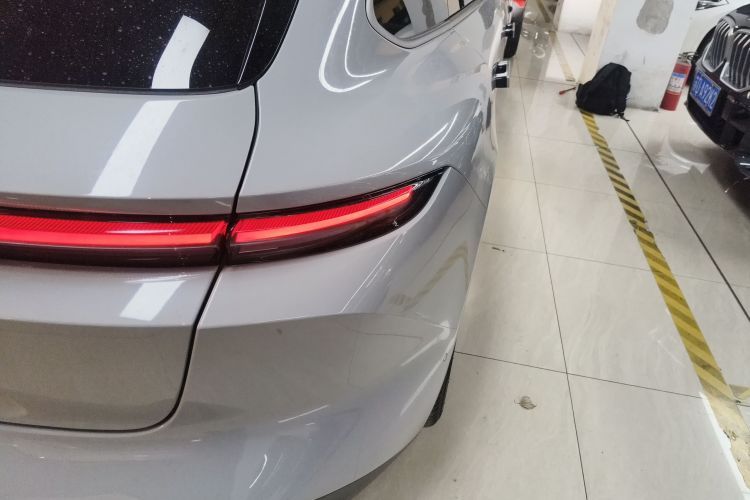 蔚来ET5T 2023款 75kWh Touring车身外观9