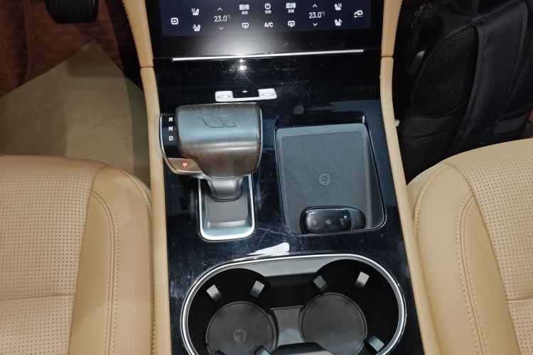 理想汽车 理想ONE 2021款 增程6座版中控内饰18