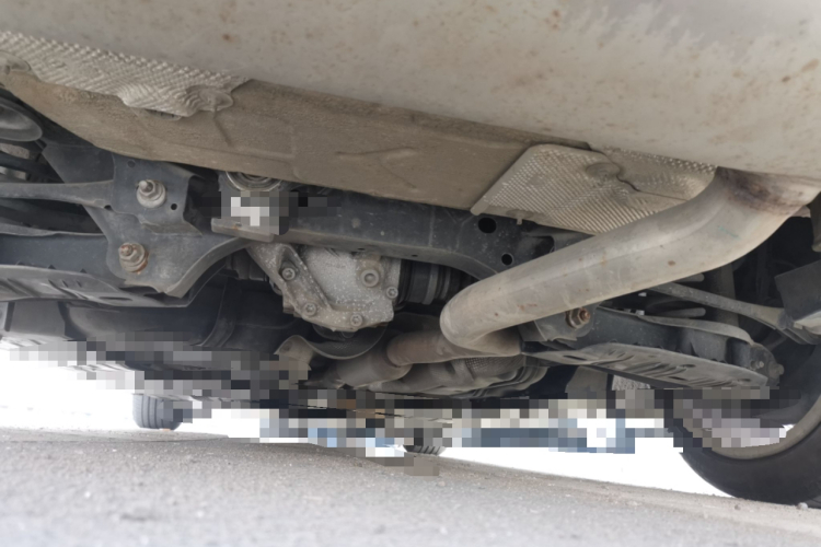 宝马3系 2017款 320Li 时尚型局部细节9009