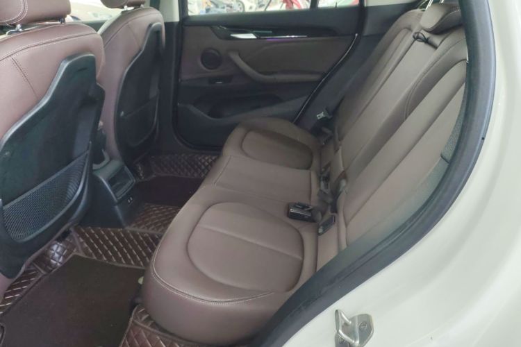 宝马X1 2020款 sDrive20Li 时尚型中控内饰21