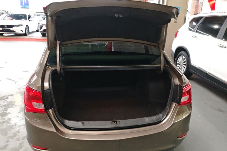 别克 英朗 2017款 15N 自动进取型局部细节23