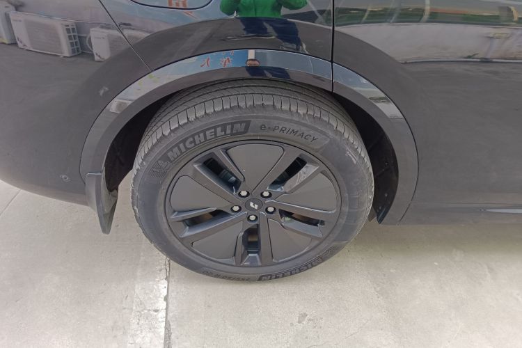 理想汽车 理想L7 2024款 MAX车身外观6008