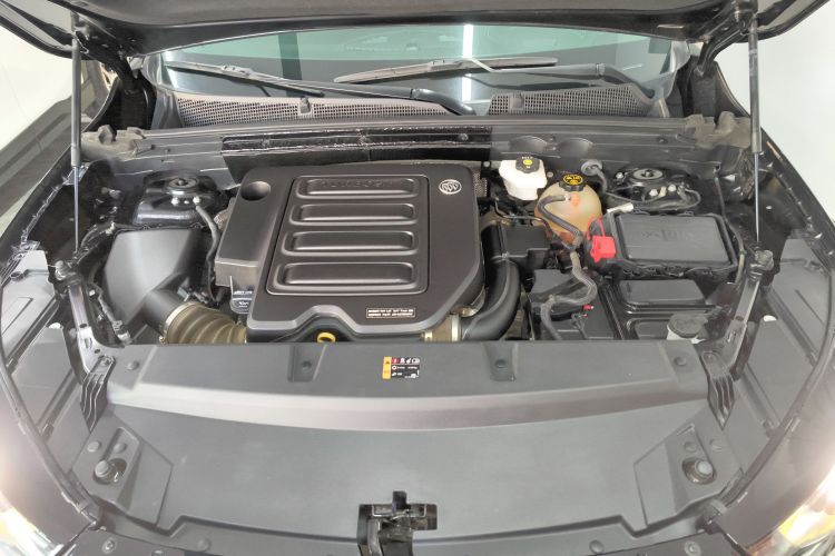 别克 2022款 改款 昂科威Plus 552T 五座豪华型机舱底盘24