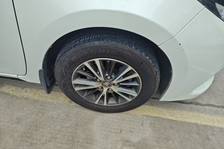 丰田 雷凌 2016款 1.6G CVT精英版车身外观10