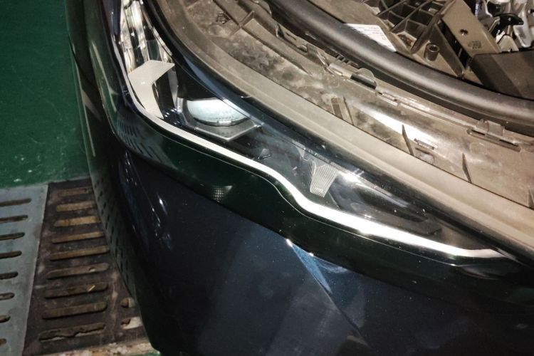 宝马5系 2025款 530Li 领先型 M运动套装车身外观8