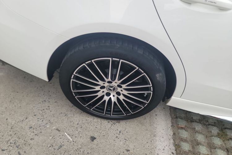 奔驰C级 2023款 C 200 L 运动版车身外观6008