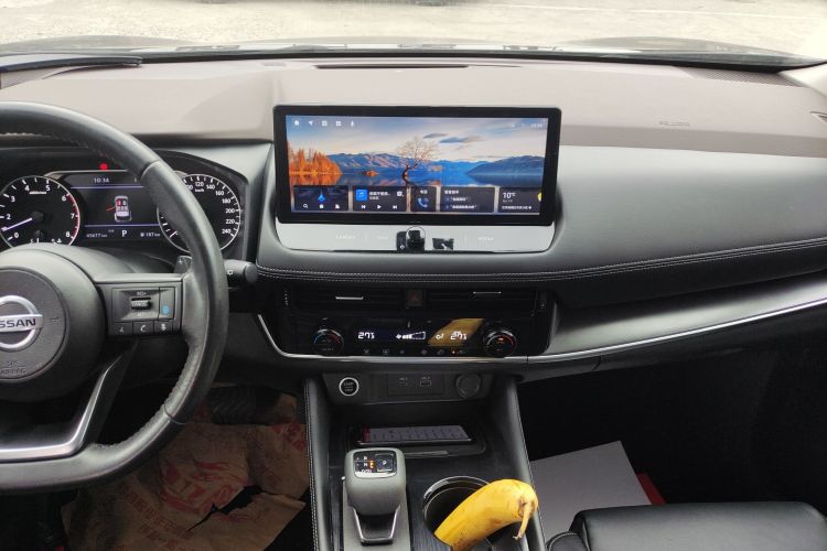 日产 奇骏 2021款 VC-Turbo 300 CVT 2WD豪华版中控内饰16