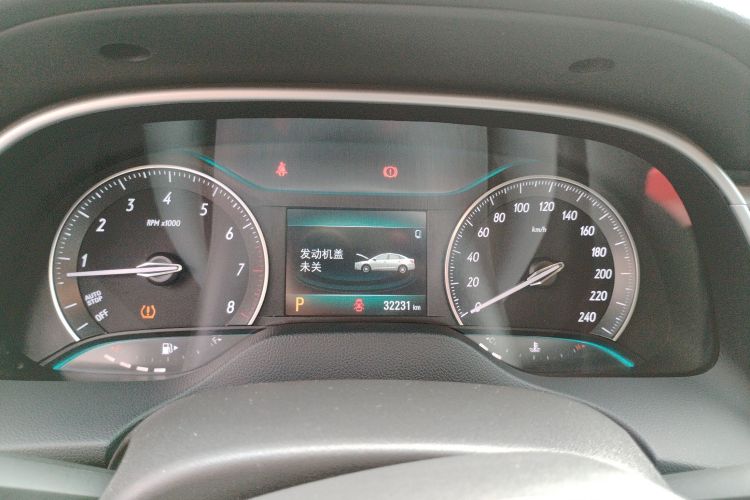 别克 英朗 2021款 改款 典范 1.5L 自动精英型中控内饰14