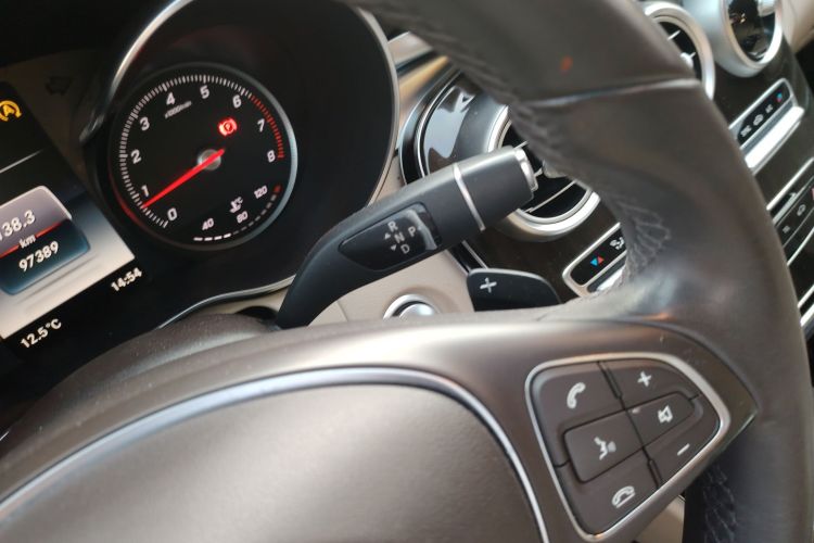 奔驰C级 2015款 改款  C 180 L局部细节18