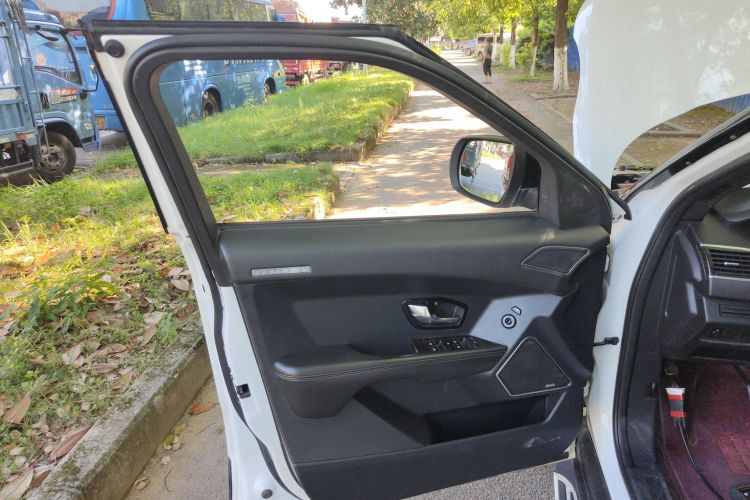 陆风X7 2016款 2.0T 全景尊贵版中控内饰7007