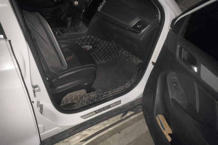 荣威RX5 2016款 20T 两驱手动互联网智惠版局部细节9005