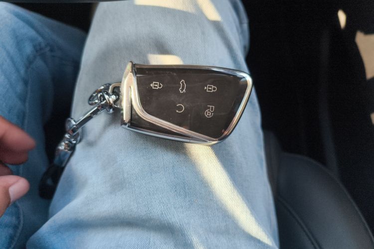 东风风神 皓极 2022款 马赫双擎 1.5T MHD 敢梦版中控内饰11