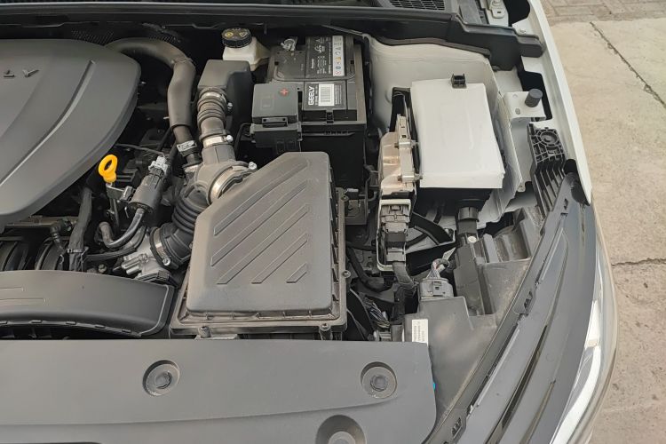 吉利汽车 帝豪 2026款 第4代 400万纪念款 1.5L 手动超越型机舱底盘26