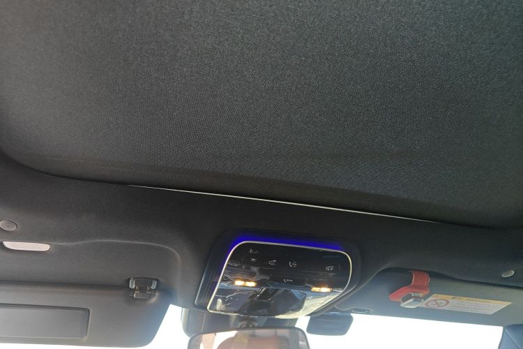 奔驰C级 2023款 C 260 L 运动版中控内饰22