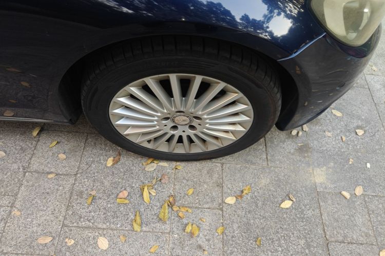 奔驰C级 2015款 C 200 L车身外观10