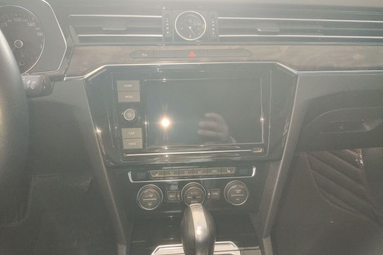 大众 迈腾 2019款 330TSI DSG 豪华型 国V中控内饰16