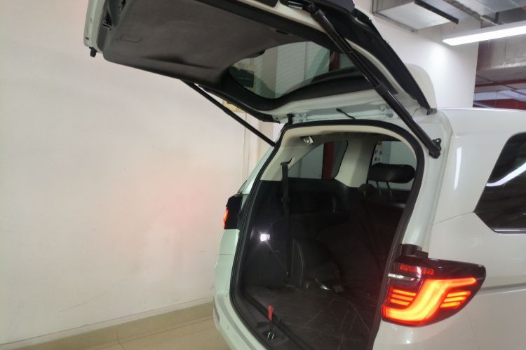 本田 奥德赛 2022款 2.0L e:HEV 锐·领享版机舱底盘23