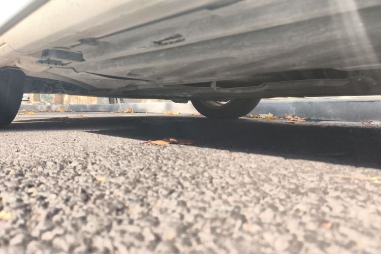 奔驰C级 2018款 C 200 L 运动版局部细节9008