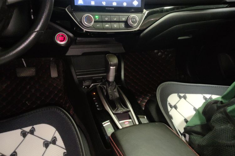 本田 凌派 2019款 180Turbo CVT舒适版 国V中控内饰18