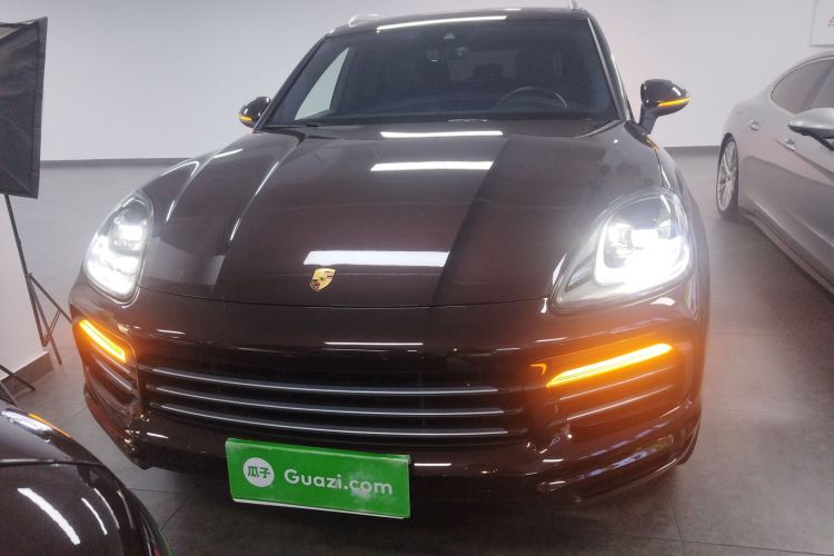 保时捷 2019款 Cayenne 3.0T车身外观2