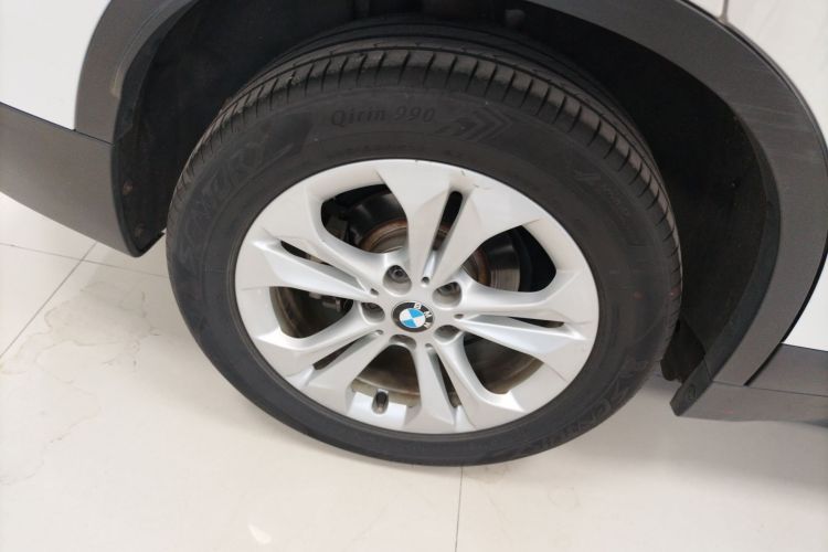 宝马X1 2016款 sDrive18Li 尊享型车身外观6006