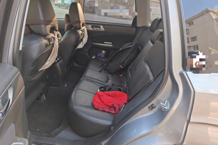 斯巴鲁 森林人 2011款 2.5XS 自动豪华版中控内饰21