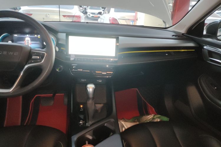 荣威i5 2021款 1.5L CVT钻石版中控内饰16