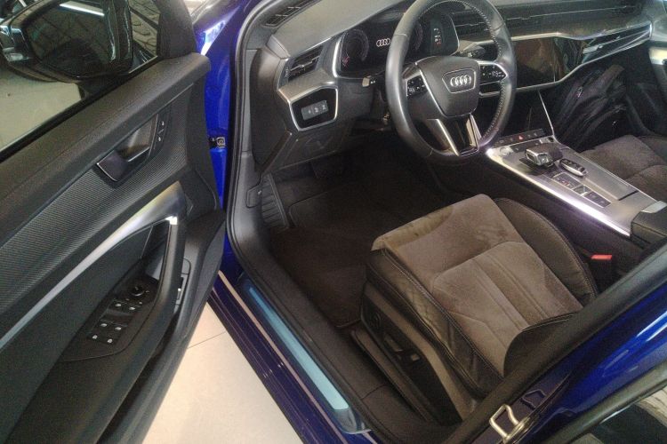 奥迪A6L 2019款 40 TFSI 豪华动感型中控内饰20