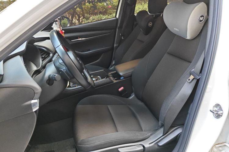 马自达3 昂克赛拉 2021款 2.0L 自动质炫版中控内饰19