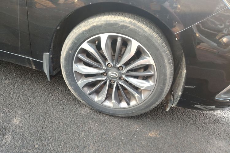 广汽传祺 传祺GA6 2016款 235T DCT豪华版车身外观10