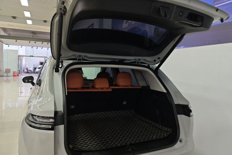 零跑汽车 零跑C10 2024款 210智享版机舱底盘23