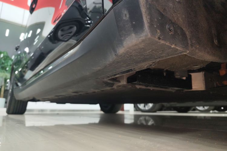 红旗E-QM5 2023款 改款 基础出行版局部细节9001