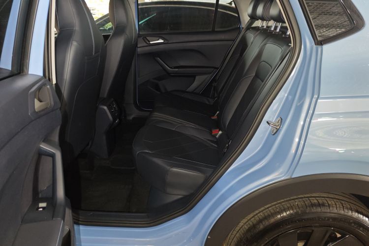 大众 途岳 2025款 新锐 300TSI 锐享版中控内饰21