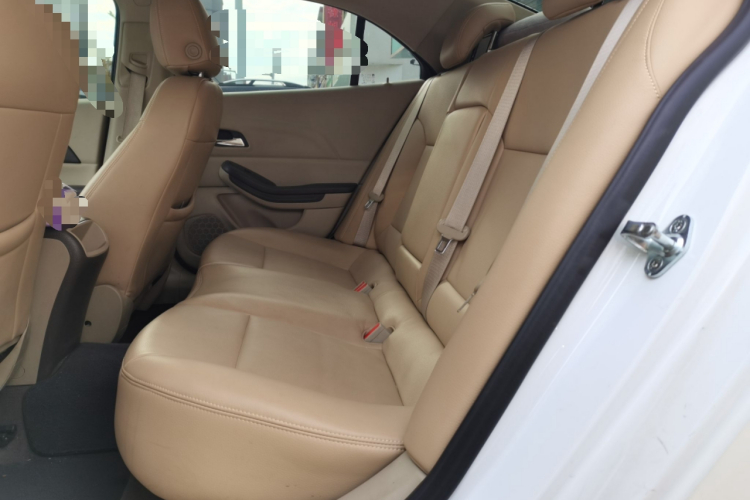 雪佛兰 迈锐宝 2014款 2.0L 自动舒适版中控内饰21