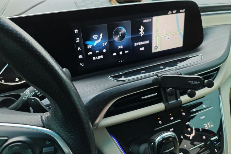 别克GL8 2020款 Avenir艾维亚 六座贤礼版中控内饰16