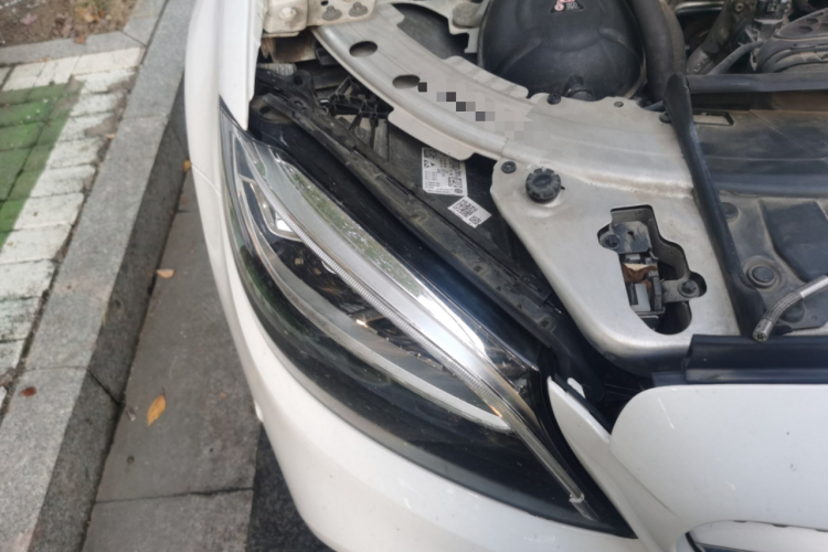 奔驰C级 2020款 改款 C 260 L 运动版车身外观6006