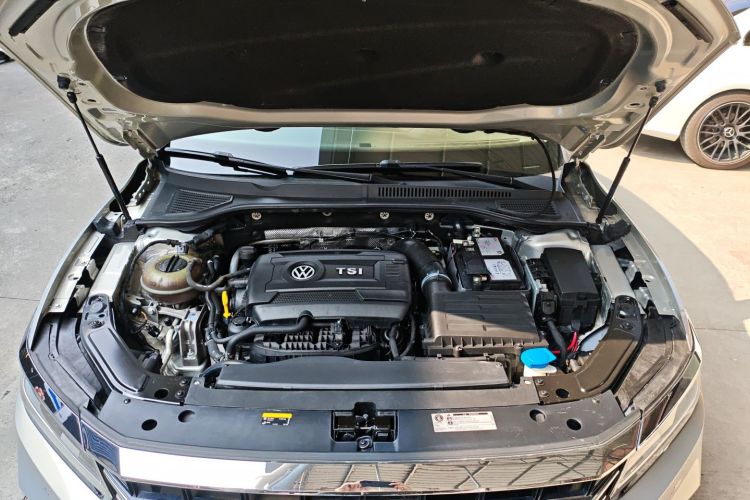 大众 帕萨特 2019款 380TSI 豪华版 国VI机舱底盘24