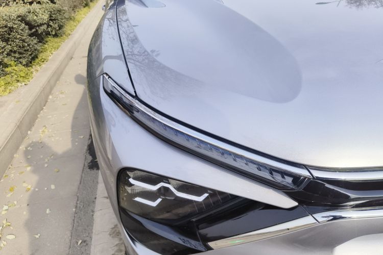 雪铁龙 凡尔赛C5 X 2021款 1.6T 耀不凡车身外观6006