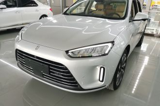 鸿蒙智行 问界M5 2022款 增程后驱标准版