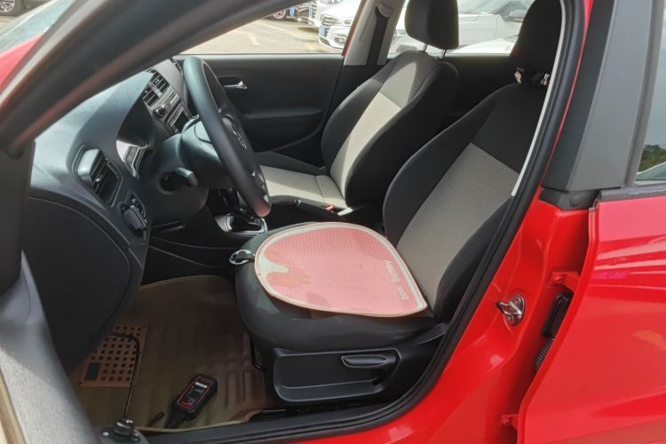 大众 Polo 2016款 1.4L 自动风尚型局部细节19