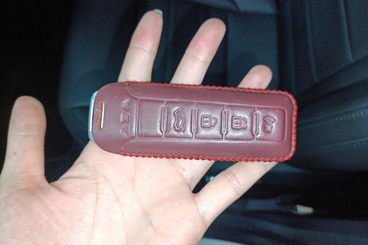 魏牌 VV7 2017款 VV7c 2.0T 豪华型中控内饰11