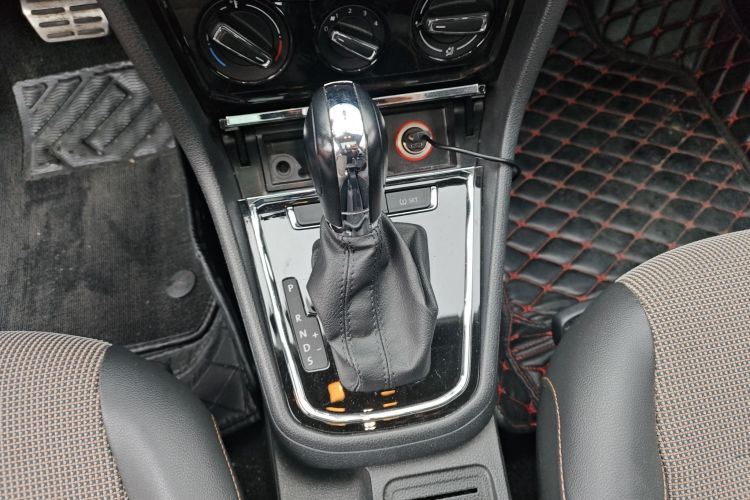 大众 C-TREK蔚领 2017款 1.6L 自动舒适型中控内饰18