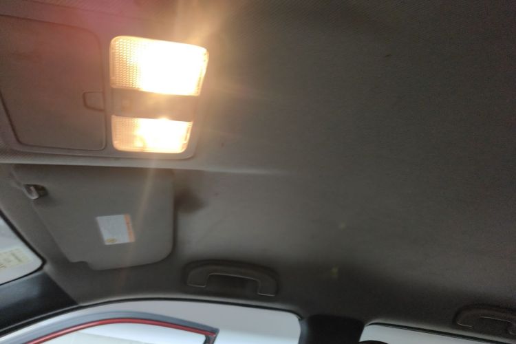 东风风度MX6 2015款 2.0L CVT两驱全能版中控内饰22