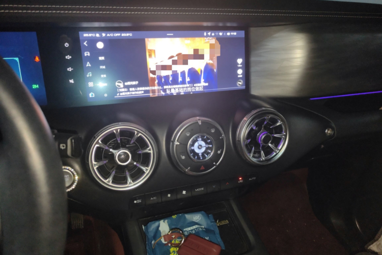 坦克300 2023款 越野版 2.0T 征服者中控内饰16