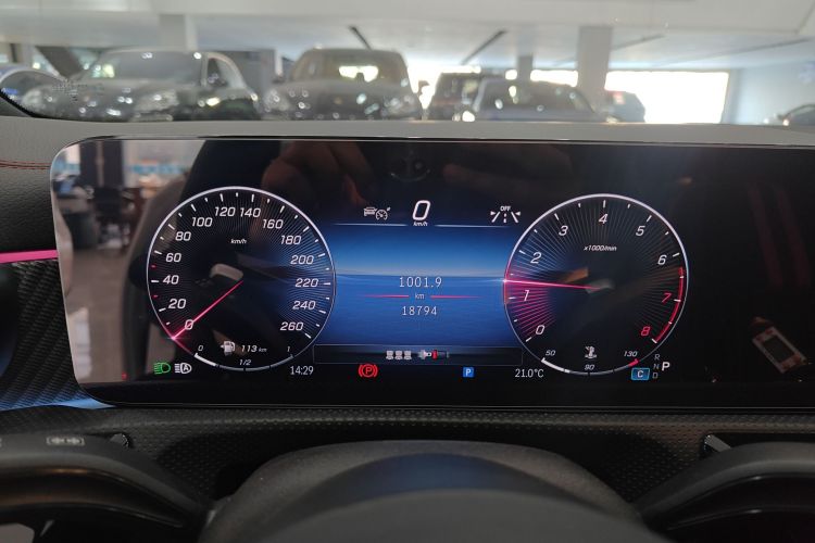 奔驰A级 2023款 A 200 L 时尚型中控内饰14