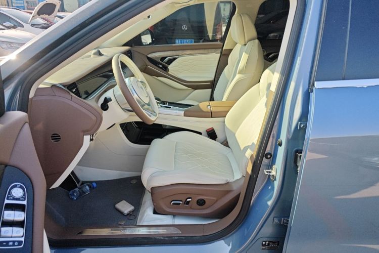 岚图汽车 岚图FREE 2021款 四驱标准增程专属豪华套装中控内饰19