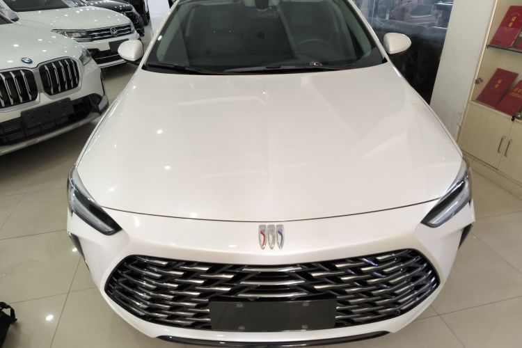 别克 君威 2024款 25T 超享版车身外观2