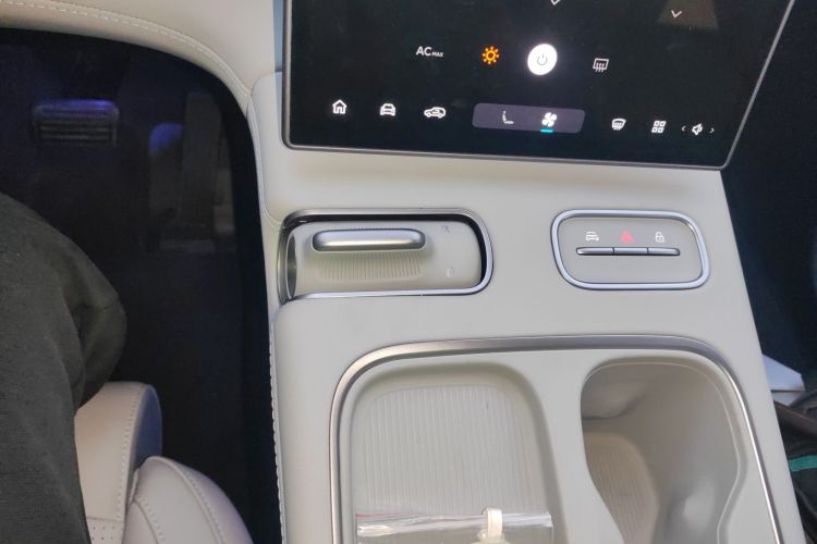 蔚来ES6 2024款 75kWh中控内饰18