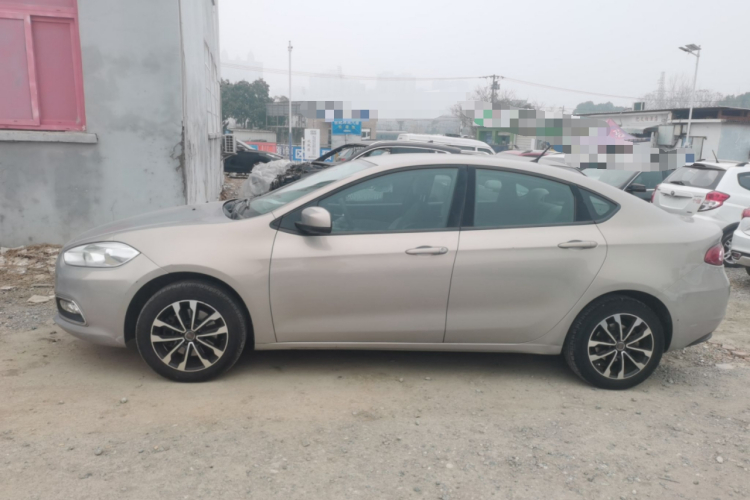 菲亚特 菲翔 2015款 1.4T 手动悦享版车身外观4